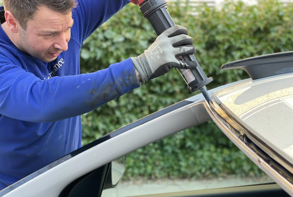 When should a windscreen be replaced?